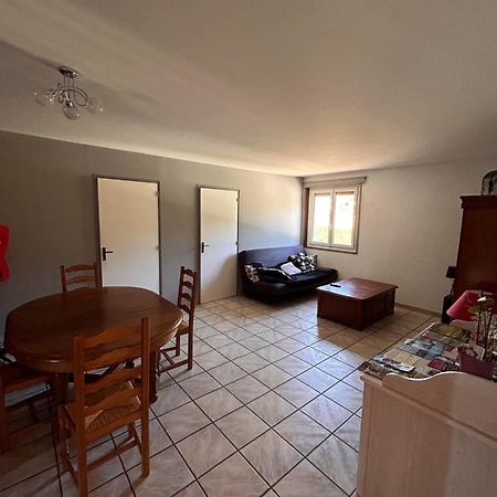 Chambres Des Arrys Bas-en-Basset 外观 照片
